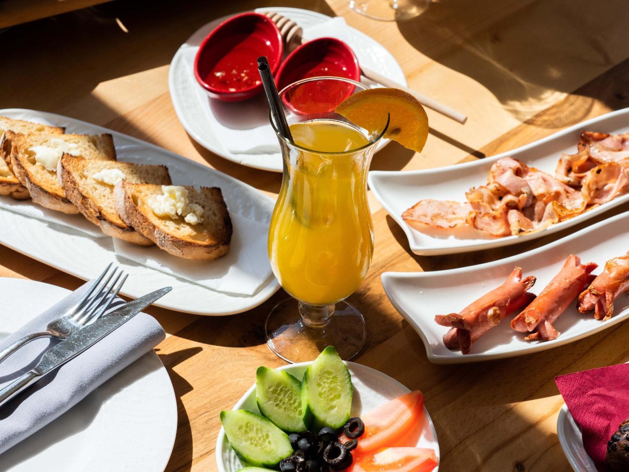 La Brisa Boutique Hotel Dhërmi Eksteriør billede